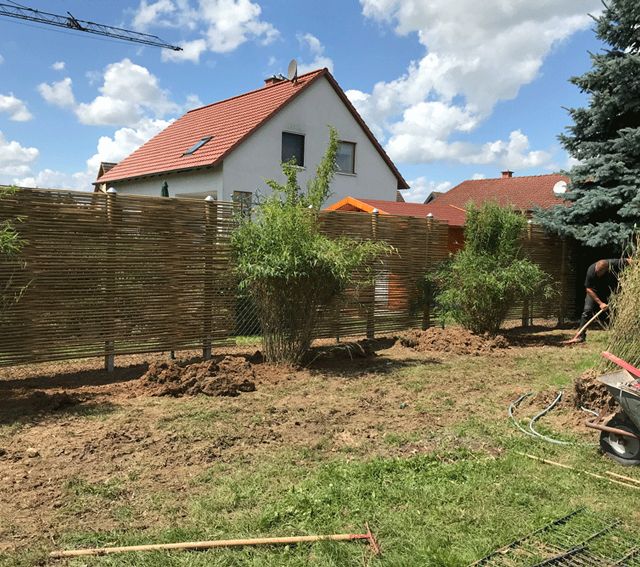 Pflanzenlieferung & Zaunbau