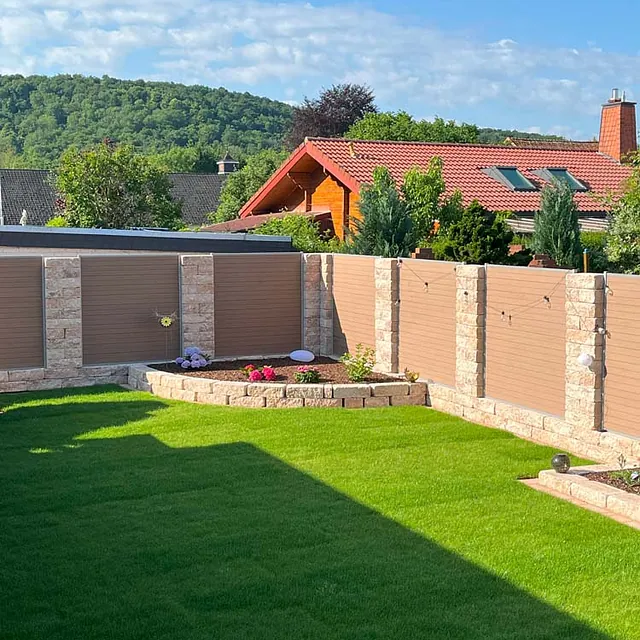 Sichtschutzwand (PVC)